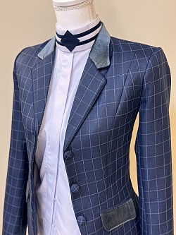 SOLD Size 6, 32 Bust $495